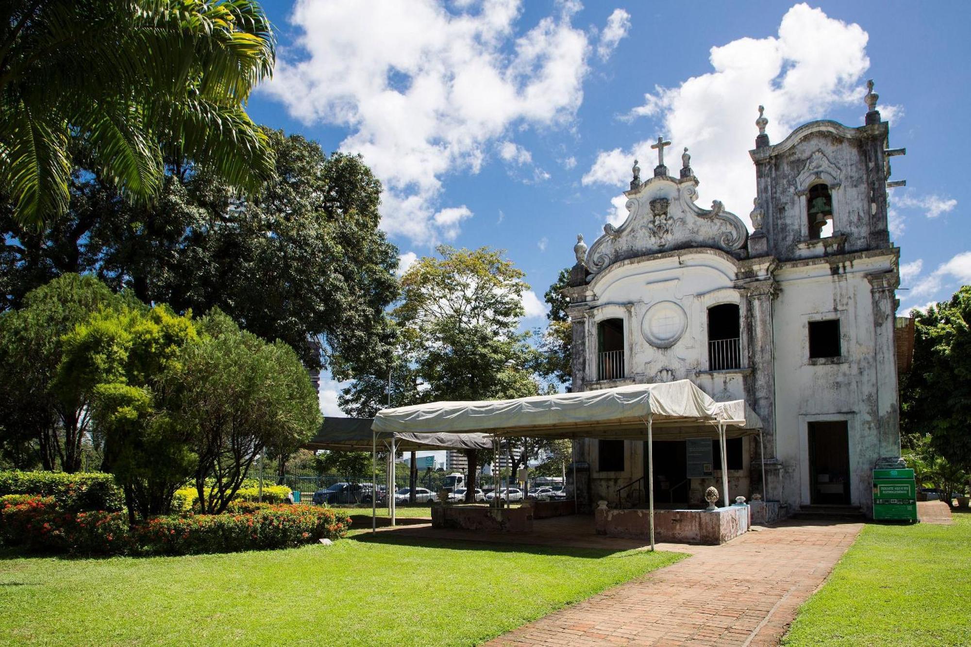 Apartamento Localizacao Espetacular - Zona Norte - Sem Taxas Recife